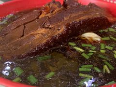 -小龙大肉面馆