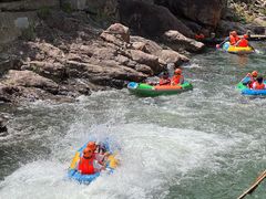 -安吉龙王山峡谷漂流