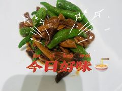 -红鼎豆捞·非遗鲍皇汤火锅(宝丰路店)