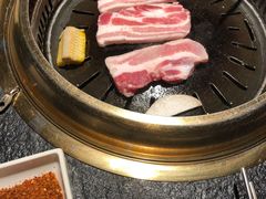 黑猪五花肉-嘿嘟嘟·肋条烧肉放题(爱融荟城店)