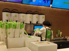 -奈雪的茶(湖滨银泰in77C区PRO店)