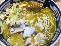 老坛酸菜鱼米线-阿香米线(余姚五彩城店)