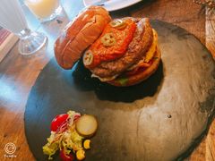 -HIGH FIVE哈福手工汉堡(桂林路店)