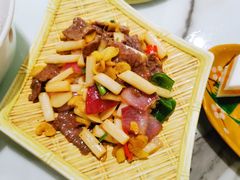 藕夹炒牛肉-港美茗点名菜(万江店)