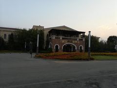 -仁爱团泊湖温泉中心