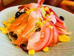 三文鱼牛油果沙拉-文三酒肆自助放题(新街口友谊广场店)