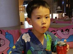 -涨巢·潮玩水疗局