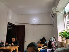 大堂-贵州沾水米线(学田湾店)