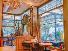 -玛格萝妮比萨屋(四平店)