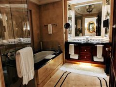 -广州富力丽思卡尔顿酒店