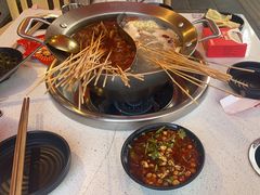 -钢管厂五区小郡肝串串香(滨江店)