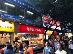 -八一路好吃街(雨田商务大厦店)