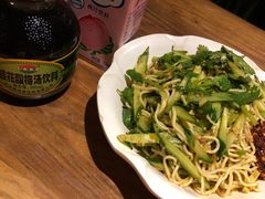 -万记麻辣烫国展总店