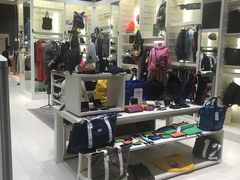 -诚品(信义店)