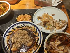 -小饕荟雅安贡椒鱼鲜馆(广福桥店)