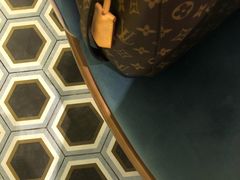 -La Mer Restaurant & Lounge