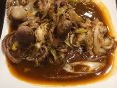 -臻鲜燕海鲜融合餐厅(金陵style店)
