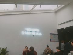 -UNI UNI(环亚凯瑟琳店)