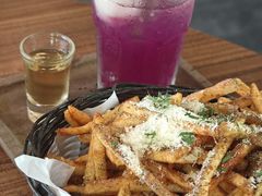 -植物园哈利亚餐厅