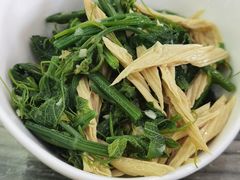 腐竹丝瓜尖-砂锅居(西四店)