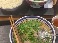 -云阿蛮云南生烫牛肉米线(奉贤路店)