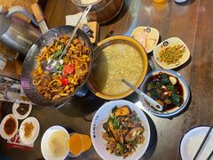 -富正毅三下锅·湘西韵味(天门山索道店)