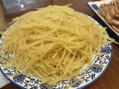 醋溜土豆丝-娄三少·老北京春饼烤鸭家常菜(方庄店)