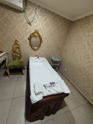 -伊美娜科技美肤中心