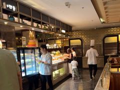 -半岛翡丽海鲜自助餐厅(观风亭店)