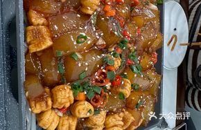 Iron Plate Tofu Jelly with Cauliflower