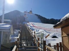 -丝绸之路山地度假区滑雪场