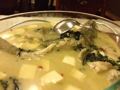 豆腐煮鲈鱼-石头咕(葵蓬店)