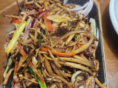 -雀舞云南菜(天津天河城购物中心店)