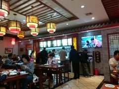 大堂-石头门坎