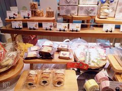 -巴黎贝甜(开发区安盛店)