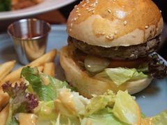 -鲨鱼美式餐厅酒吧Sharky