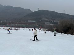 -济南卧虎山滑雪场