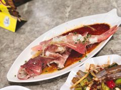 -亚龙湾8号(丁村万人海鲜广场店)