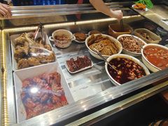 -爆炸头阿姨小四川正宗川味小吃(无任何分店)