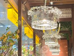 -野山舂·贵州现舂酸汤火锅(鸿通城店)