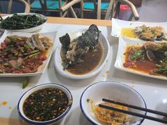 -四川小胡子海鲜(丁村万人海鲜广场店)