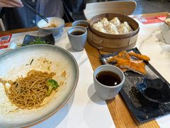 -馋三尺蟹粉小笼(人民广场店)