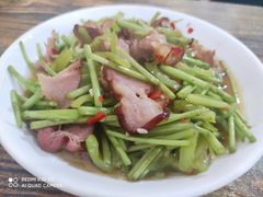 藜蒿炒腊肉-江南古镇味道·私房菜