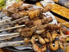 脆骨-老东镇啤酒屋海鲜加工·蒸汽海鲜·海鲜烧烤(台东店)