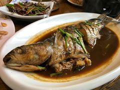 红烧梭鱼-俏东方·海味水饺·青岛菜(崂山店)