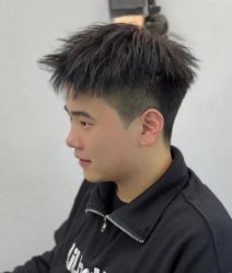 -H·Y HAIR SALON烫发·染发·造型