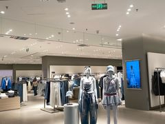 -URBAN REVIVO(西安Momopark店)