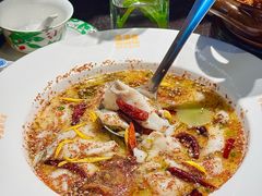 -渔语鱼新川菜Bistro(万象天地店)