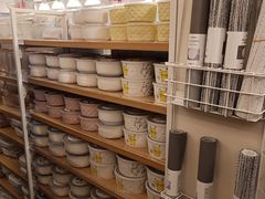 -名创优品(北京新中关购物中心地铁层店)