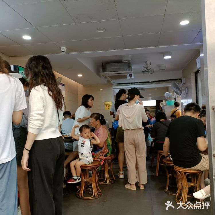 料超多的广西肠粉